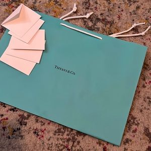 Tiffany’s bag and note cards